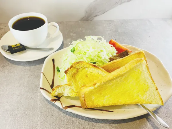 トーストセットの写真